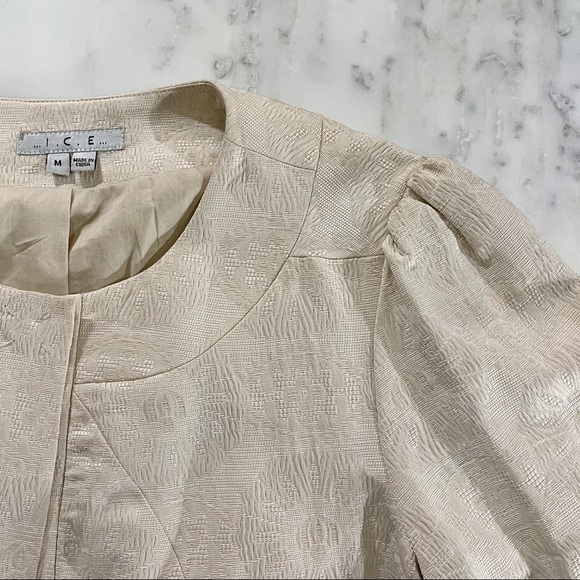 Puffy Sleeve Crop Jacket - Picture 11 of 15